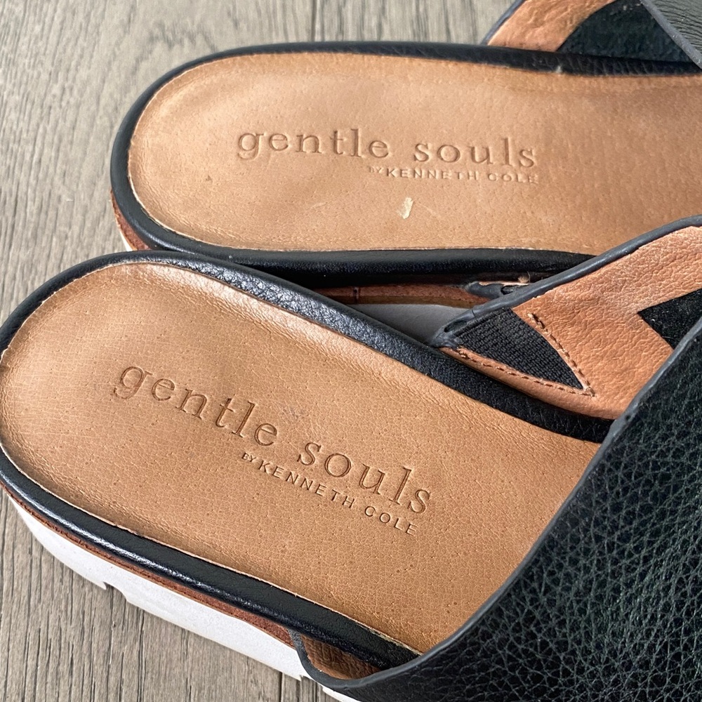 Gentle Souls By Kenneth Cole Black Leather Slide Sandals Women’s Size 8 - Picture 2 of 11